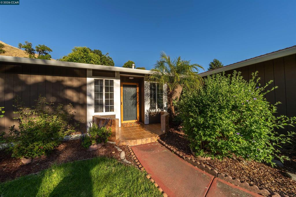 2983 Simas Ave AVE, Pinole CA 94564