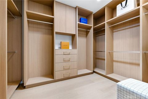 Tiny photo for 2206 Gates Avenue, Redondo Beach, CA 90278 (MLS # SB25230066)