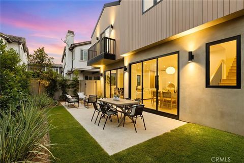 Tiny photo for 2206 Gates Avenue, Redondo Beach, CA 90278 (MLS # SB25230066)