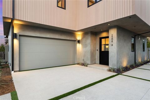 Tiny photo for 2206 Gates Avenue, Redondo Beach, CA 90278 (MLS # SB25230066)