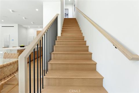 Tiny photo for 2206 Gates Avenue, Redondo Beach, CA 90278 (MLS # SB25230066)