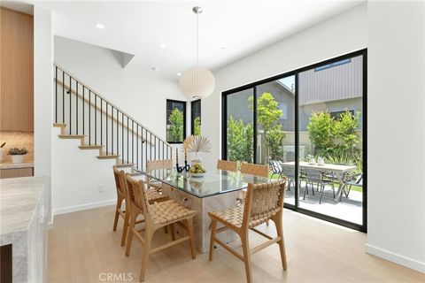 Tiny photo for 2206 Gates Avenue, Redondo Beach, CA 90278 (MLS # SB25230066)