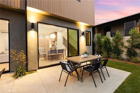 Tiny photo for 2206 Gates Avenue, Redondo Beach, CA 90278 (MLS # SB25230066)