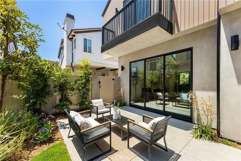 Tiny photo for 2206 Gates Avenue, Redondo Beach, CA 90278 (MLS # SB25230066)