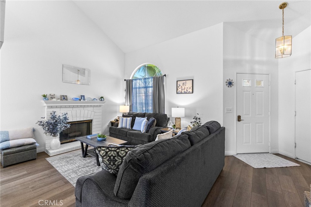 6333 Tuckaway Avenue