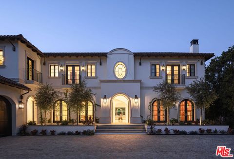 Photo of 12745 Hanover Street, Los Angeles, CA 90049 (MLS # 25603231)