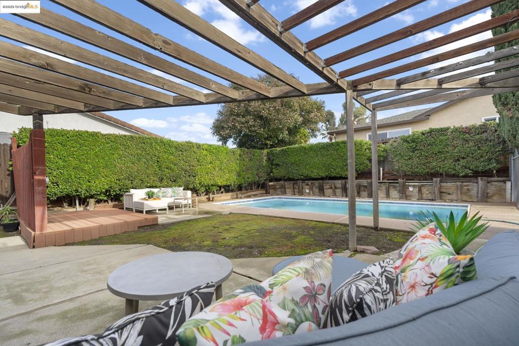 PITTSBURG - Residential