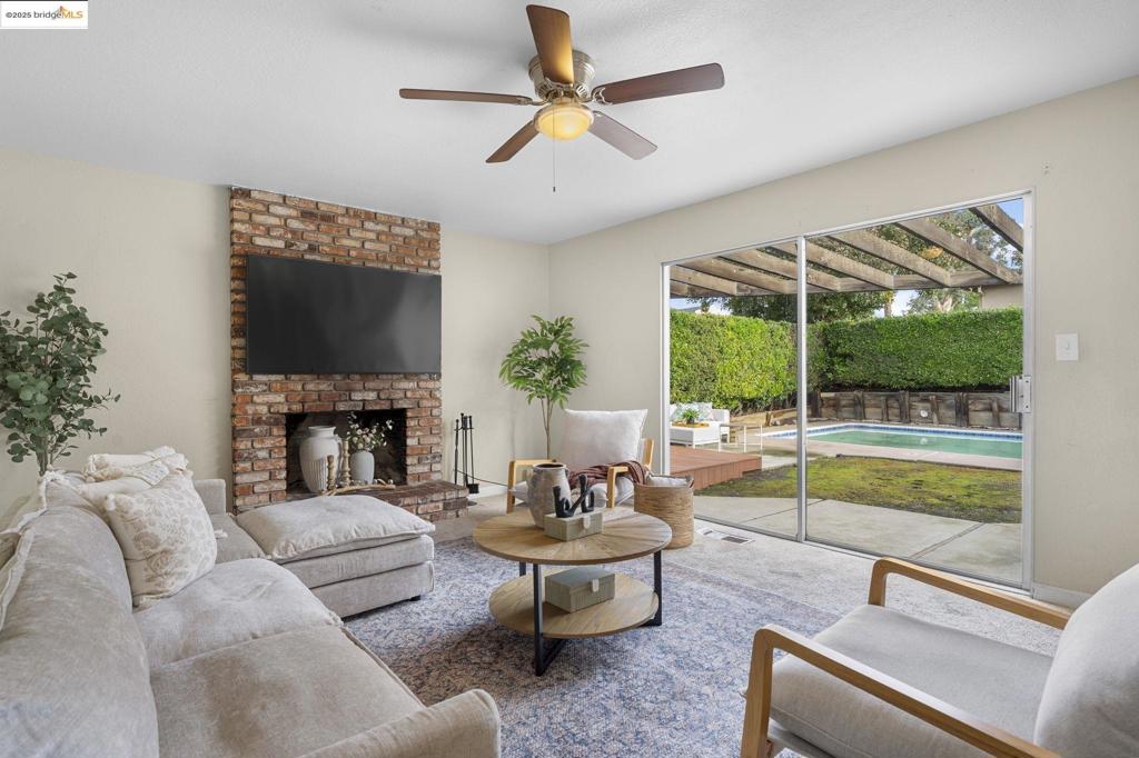 PITTSBURG - Residential