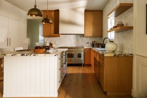 Photo of 1432 Kellam Ave, Echo Park, CA 90026 (MLS # SR25236315)