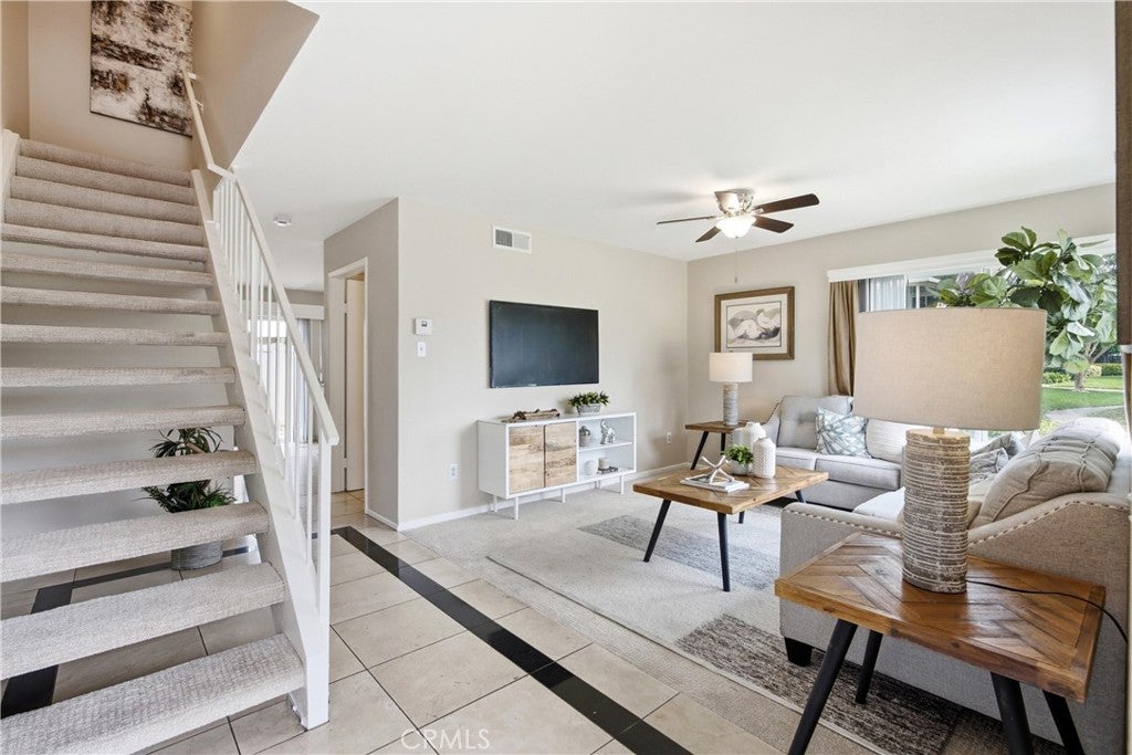2515 S. Laurelwood, Santa Ana CA 92704