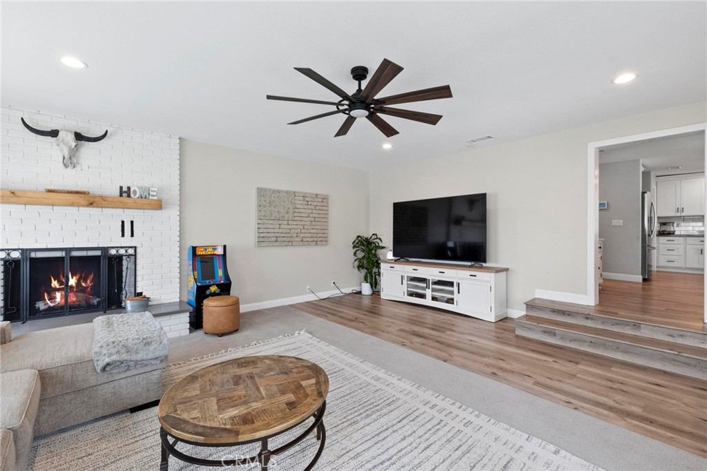 Yucaipa, California, 92399, United States, 4 Bedrooms Bedrooms, ,3 BathroomsBathrooms,Residential,Active,2037125