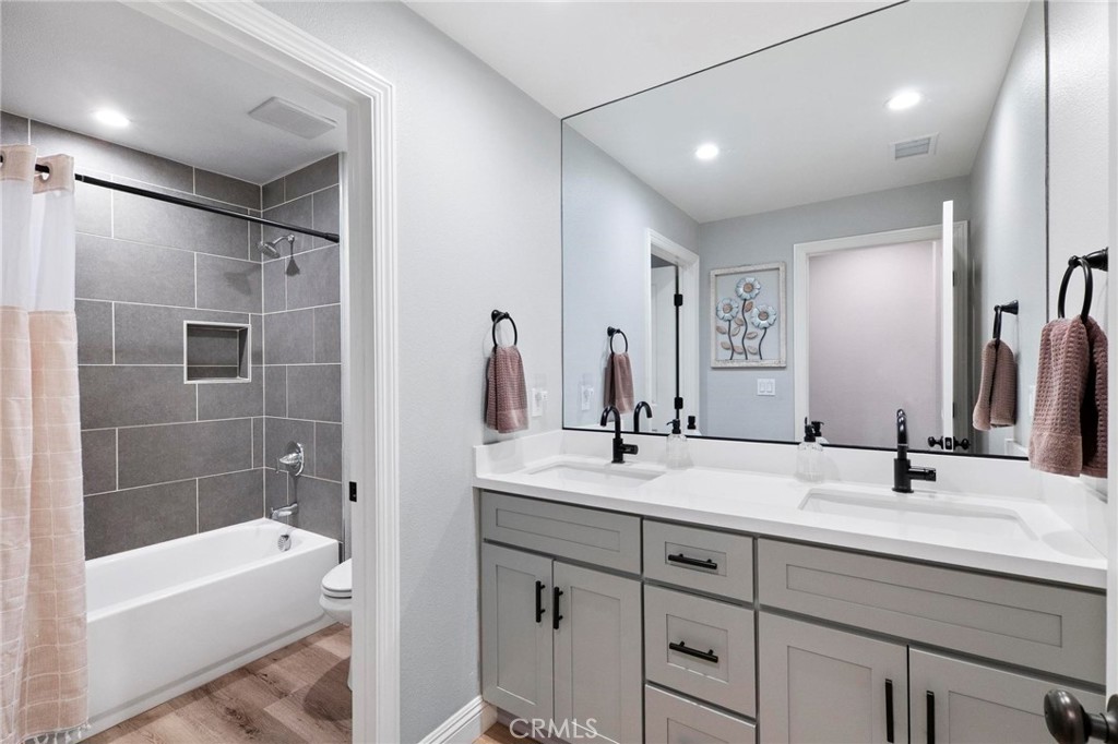 Yucaipa, California, 92399, United States, 4 Bedrooms Bedrooms, ,3 BathroomsBathrooms,Residential,Active,2037125