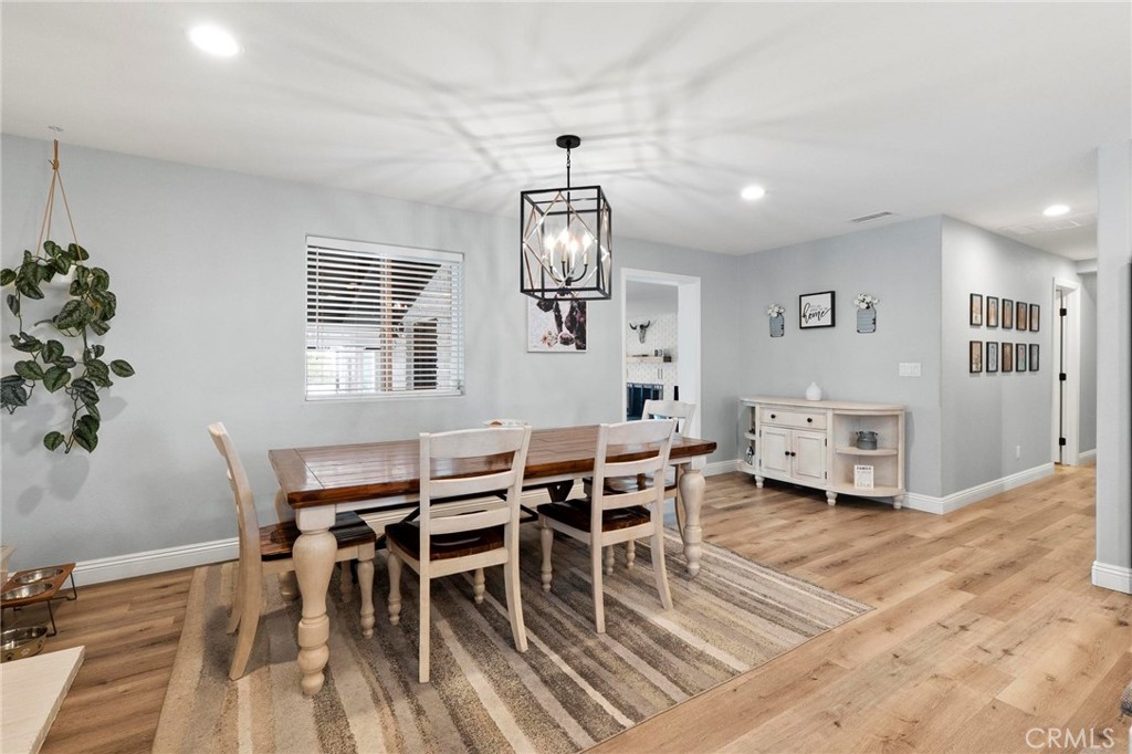 Yucaipa, California, 92399, United States, 4 Bedrooms Bedrooms, ,3 BathroomsBathrooms,Residential,Active,2037125