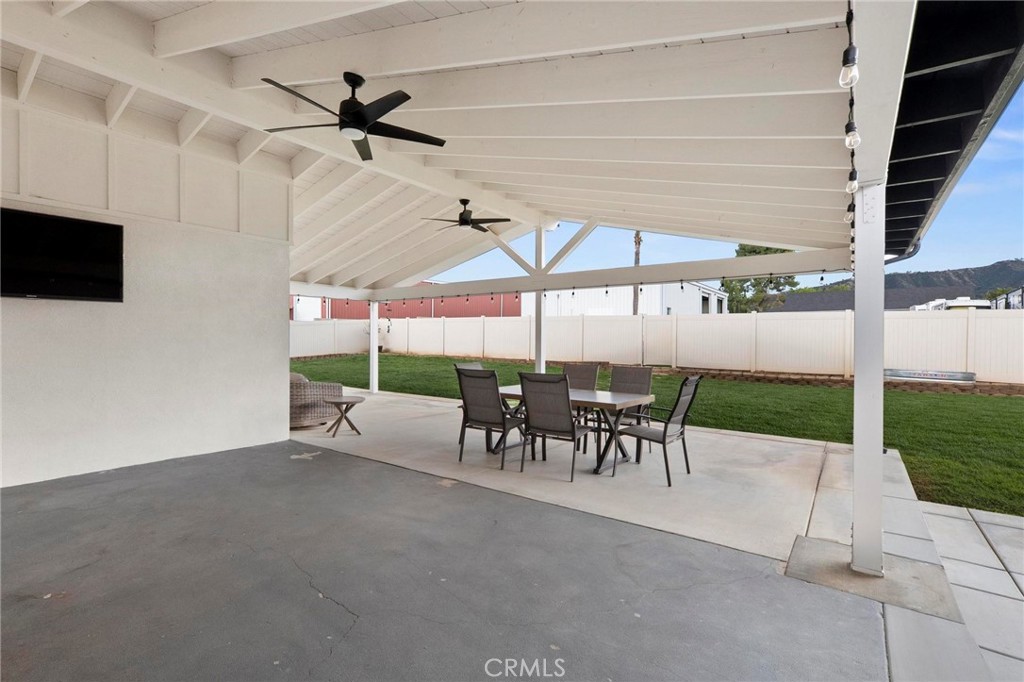 Yucaipa, California, 92399, United States, 4 Bedrooms Bedrooms, ,3 BathroomsBathrooms,Residential,Active,2037125