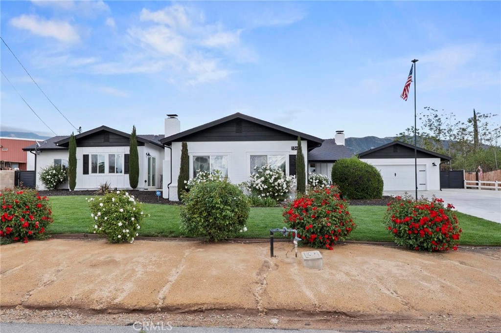 Yucaipa, California, 92399, United States, 4 Bedrooms Bedrooms, ,3 BathroomsBathrooms,Residential,Active,2037125