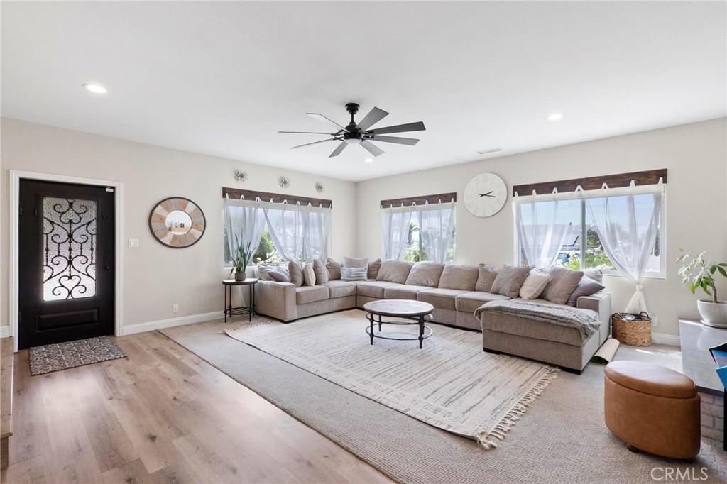 Yucaipa, California, 92399, United States, 4 Bedrooms Bedrooms, ,3 BathroomsBathrooms,Residential,Active,2037125