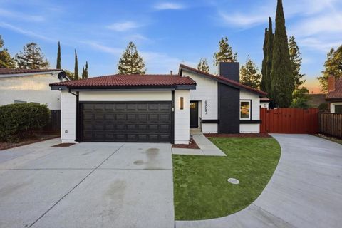 Photo of 6887 Rockton Avenue, San Jose, CA 95119 (MLS # ML82047336)