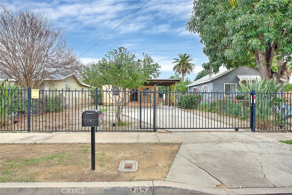 Photo 1 of 22 — 7024 Eton, Canoga Park, CA 91303