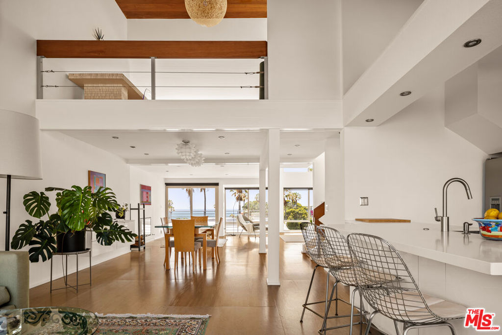 Properties 4 6624 Vista Del Mar