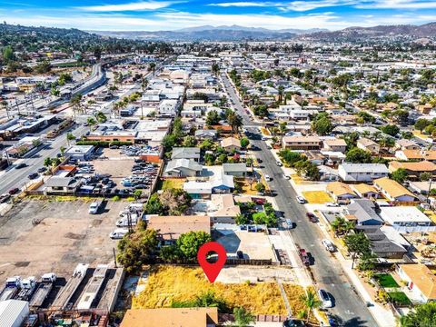 Photo of 578 Millar Avenue, El Cajon, CA 92020 (MLS # PTP2505917) Photo of 578 Millar Avenue, El Cajon, CA 92020 (MLS # PTP2505917)