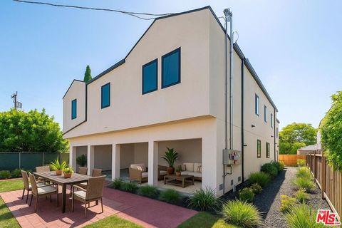 5622 Willowcrest Avenue North Hollywood CA 91601