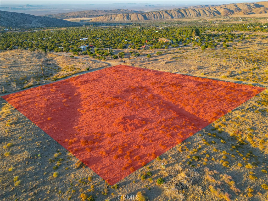 Location, Location, Location! Coords: 34.433297, -117.914549
This lot has spectacular views of the entire Valley and Mountains! Great lot to build your dream custom Home or Ranch! This lot is located near another lot with a house already built - utilities nearby (buyer to verify). This is perfect location for second home not far from surrounding LA and local communities (30 minutes away from Mt. High) Come stop by & see for yourself, you will love the views!
