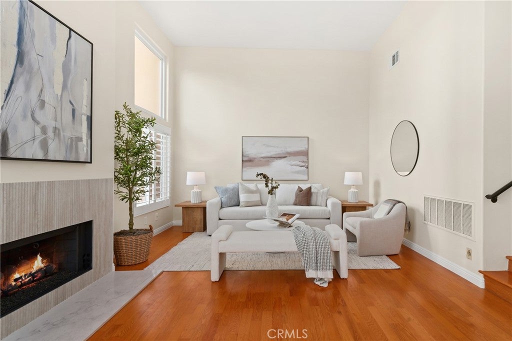 6011 Shadowbrook