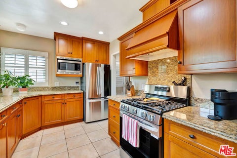 Tiny photo for 10257 Camarillo Street, Toluca Lake, CA 91602 (MLS # 26861381)