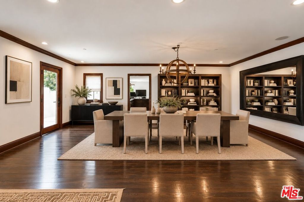 Photo of 626 14th Street, Santa Monica, CA 90402 (MLS # 26999447)