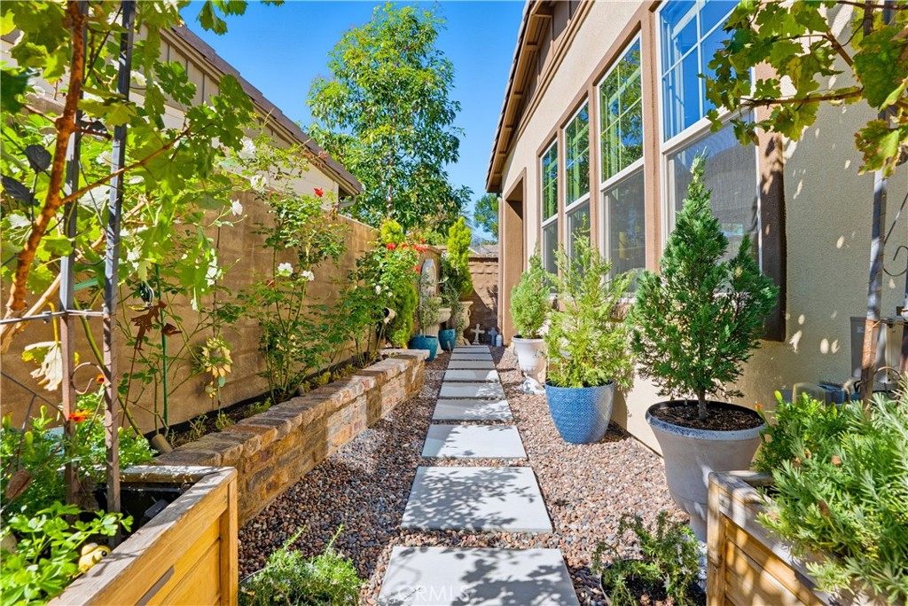 Iris (ESIRIS) - Residential