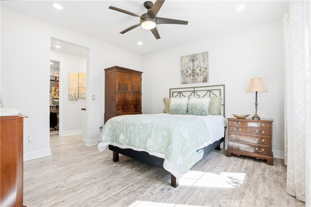 Iris (ESIRIS) - Residential