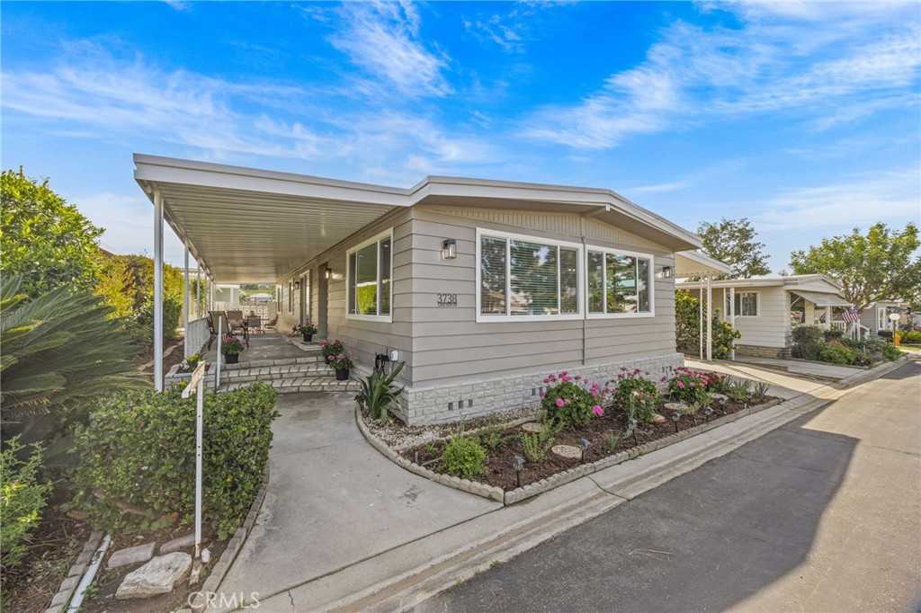 3738 Lake Side Drive 75