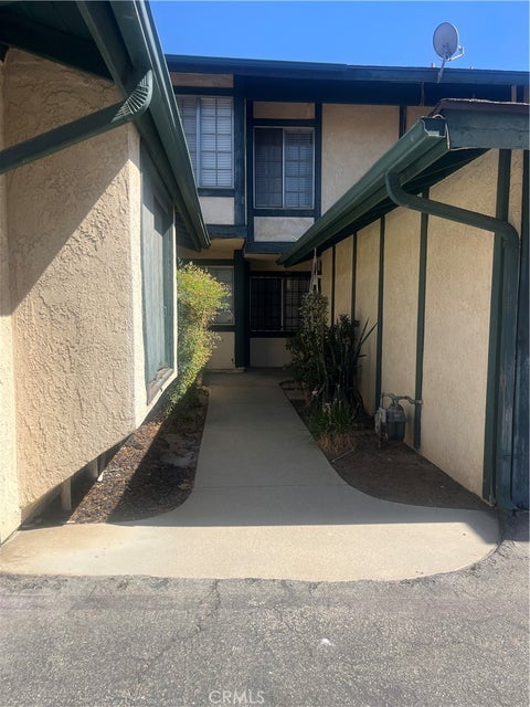 Photo of 3775 Oxford LN, San Bernardino, CA 92404 (MLS # IV26209429)