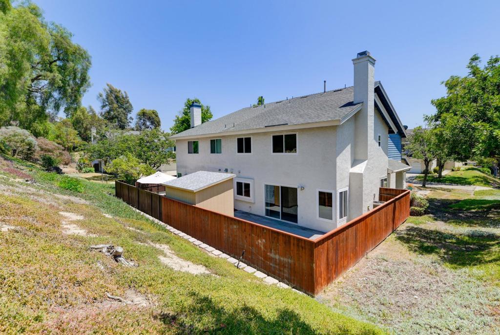 1403 Manzana Way