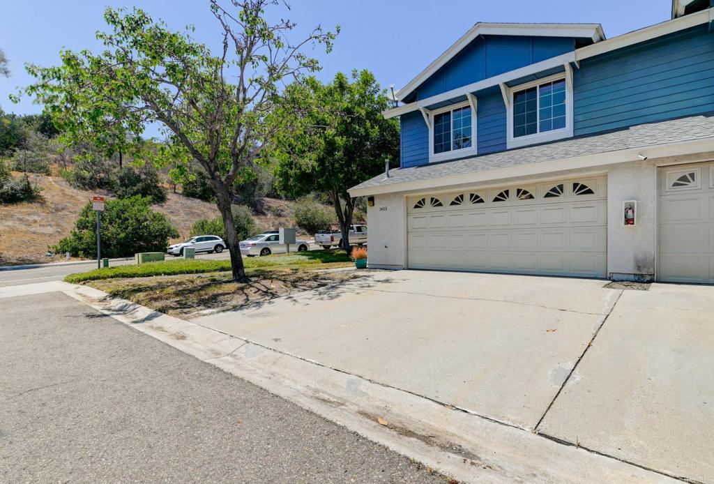 1403 Manzana Way