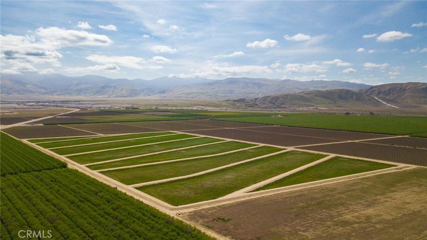 Unlock the potential of Central California with this rare 973+ acre offering in Mettler—an emerging logistics and industrial hotspot just off Highway 99 and Interstate 5. This expansive property presents a once-in-a-generation opportunity to shape a large-scale commercial or industrial development at the gateway to Southern California. Currently in agricultural production, the land provides immediate holding income while offering enormous upside for a forward-thinking developer. With proximity to major distribution hubs and strategically located between Northern and Southern California markets, the site is ideally suited for industrial, logistics, warehousing, or large-scale commercial use.
Situated adjacent to the Tejon Ranch Commerce Center, this property is near a thriving ecosystem of top-tier industrial tenants including Nestlé, IKEA, Caterpillar Inc., Plant Prefab, and more. The area has become a magnet for Fortune 500 companies and advanced logistics users, drawn by its central location, excellent freeway access, and lower operating costs compared to the LA Basin.
This land is priced to allow a savvy developer to come in, put in the infrastructure, and unlock incredible long-term value. The flat topography and expansive footprint offer flexibility for master planning and phased development. With infrastructure improvements and entitlement strategies, this property has the potential to evolve into a major logistics park or multi-tenant industrial campus.