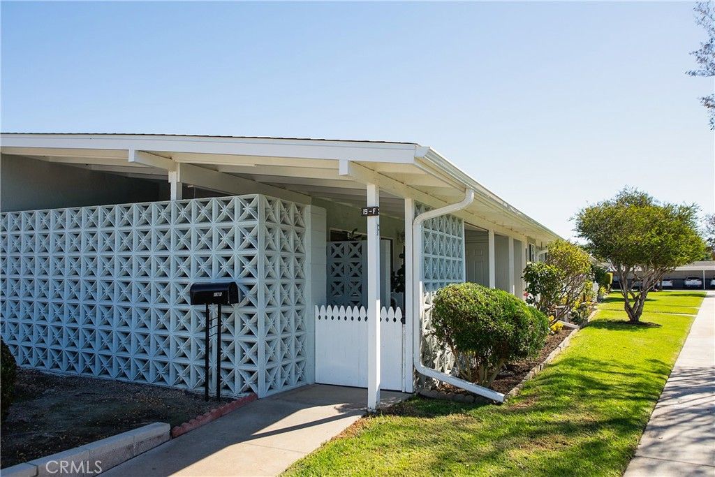 Photo of 1200 Canoe Brook Dr., M3-19F Dr, Seal Beach, CA 90740 (MLS # PW25250956)