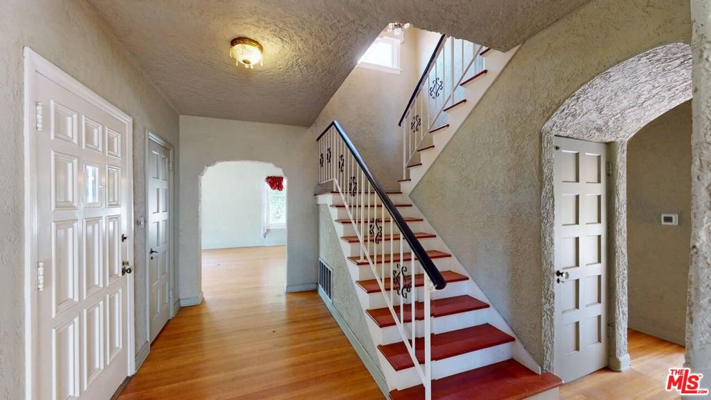 1016 Selby Avenue