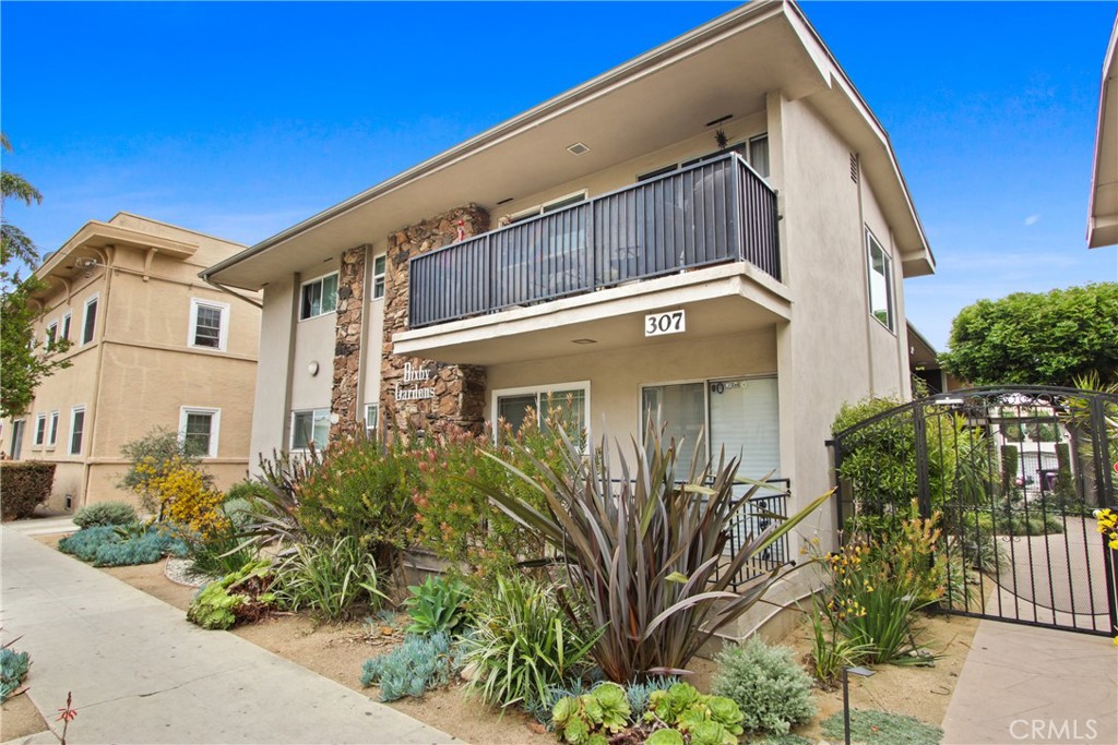 307 cherry avenue 5