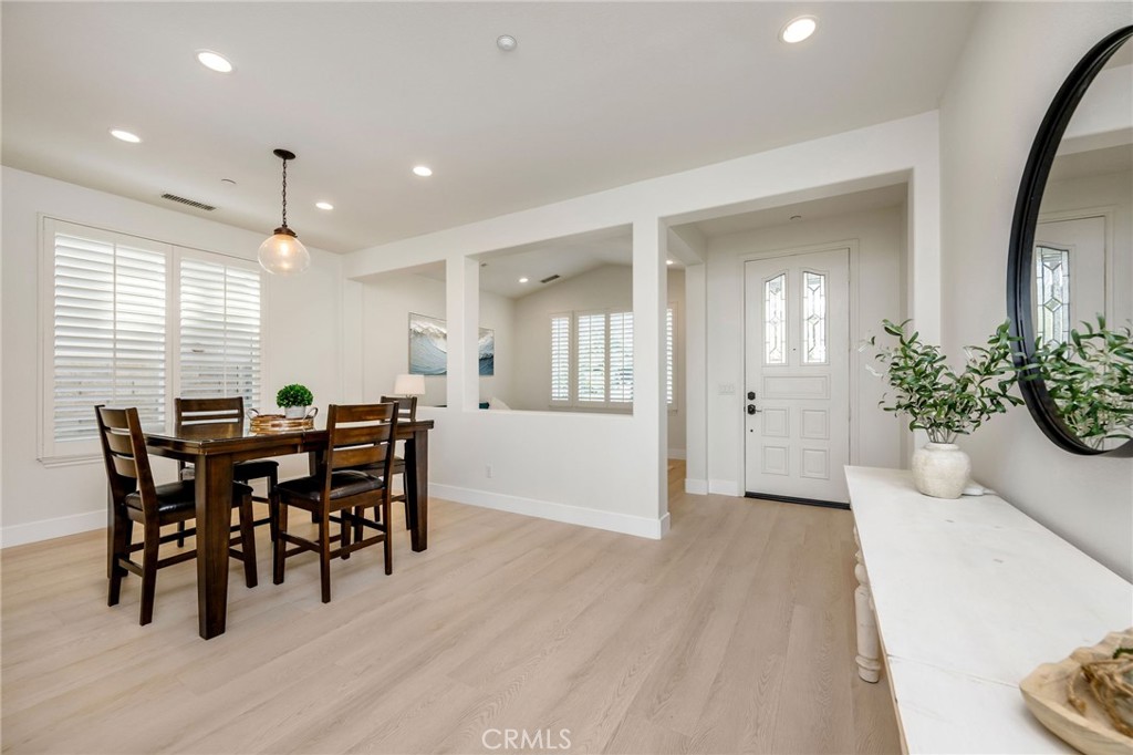 1204 Vista Jardin