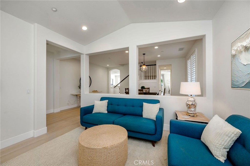 1204 Vista Jardin