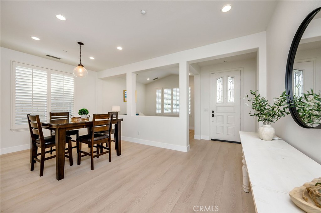 1204 Vista Jardin