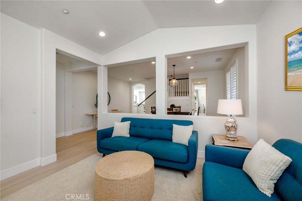 1204 Vista Jardin