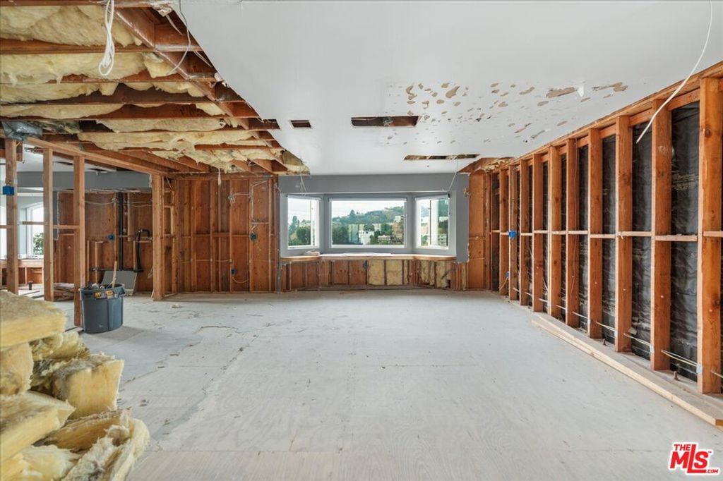 Photo of 1614 Viewmont Drive, Los Angeles, CA 90069 (MLS # 25620049)