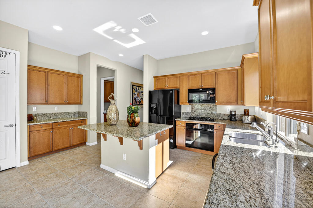 Sun City Shadow Hills (30921) - Residential