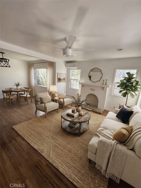 Photo of 2810 8th Ave AVE, Los Angeles, CA 90018 (MLS # SR26208586)