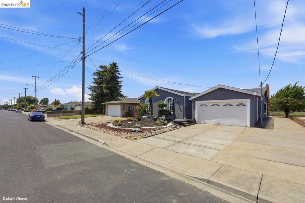 2269 Cypress Ave