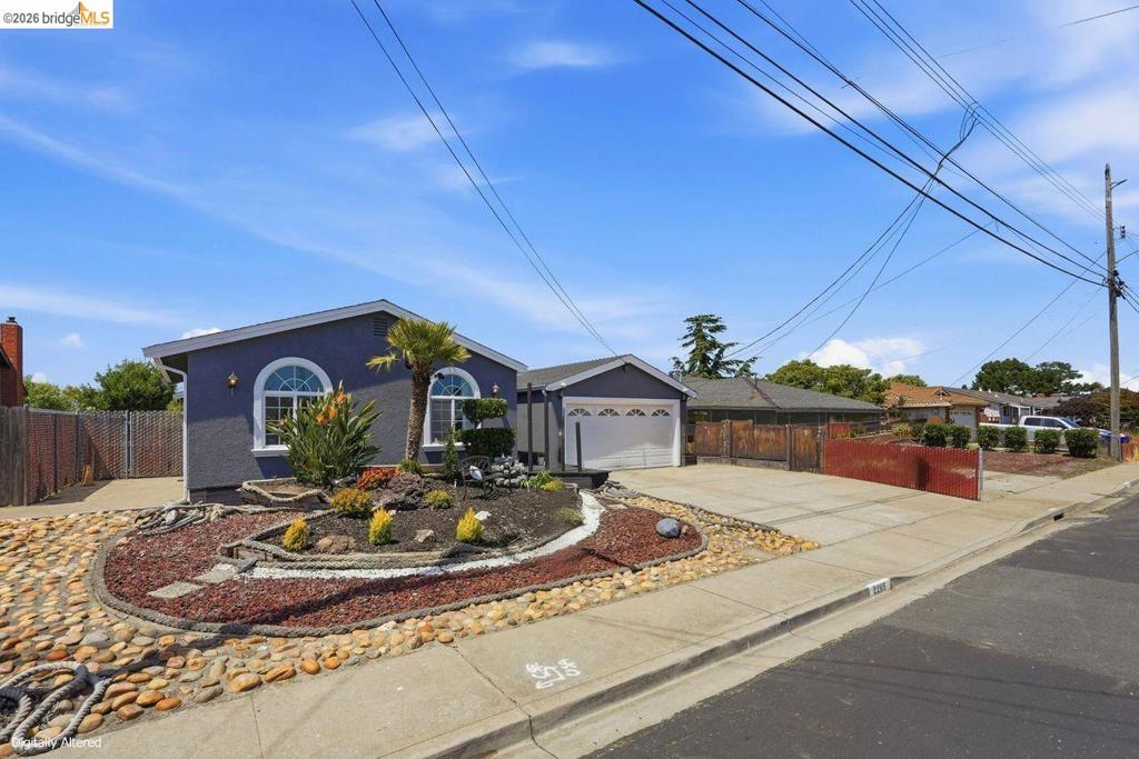 2269 Cypress Ave