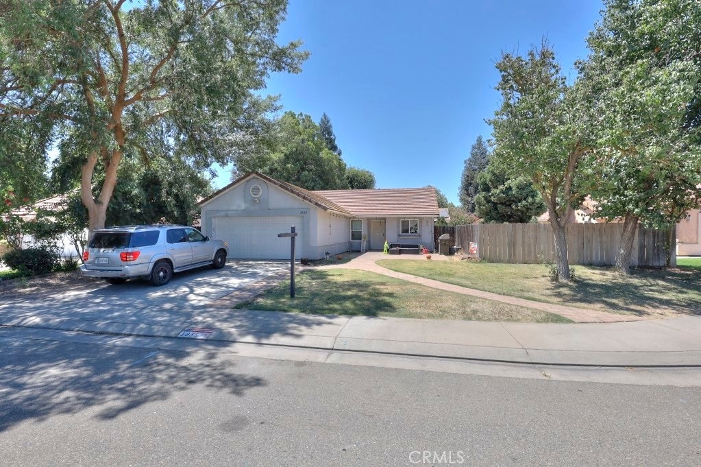 1835 Brentwood Court