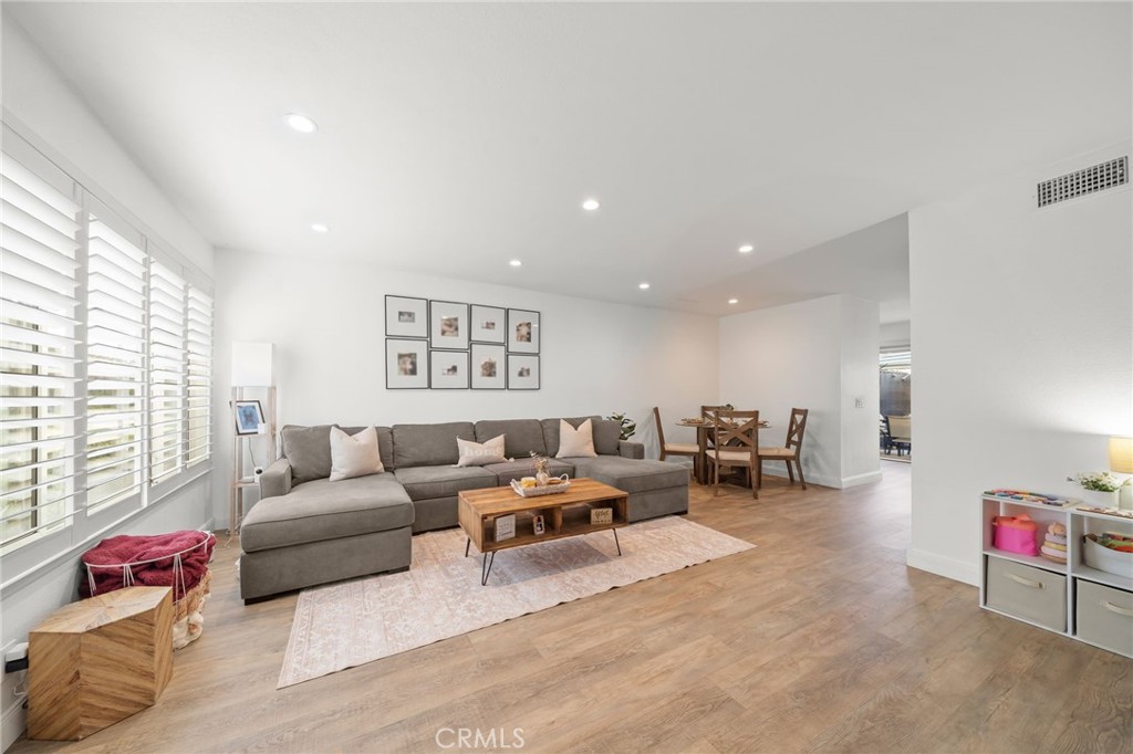 15890 Camo Bluff